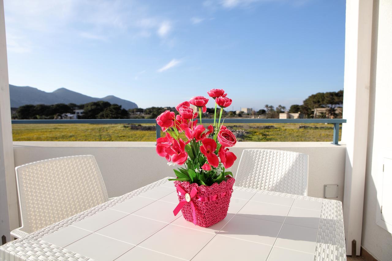 Plaia Resort Фавиняна Екстериор снимка